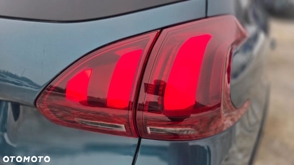 Peugeot 2008 1.2 PureTech Allure S&S - 18