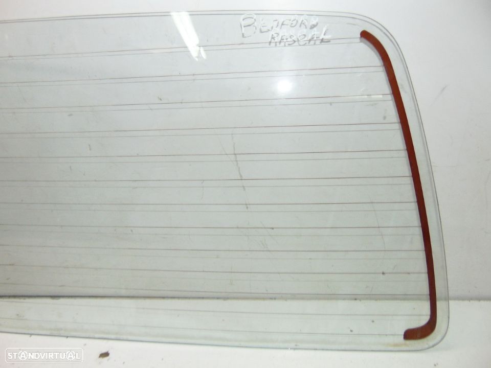 Bedford rascal vidro traseiro - 3