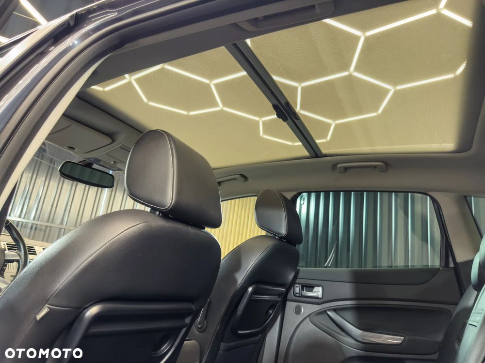 Ford Kuga 2.0 TDCi Titanium - 2