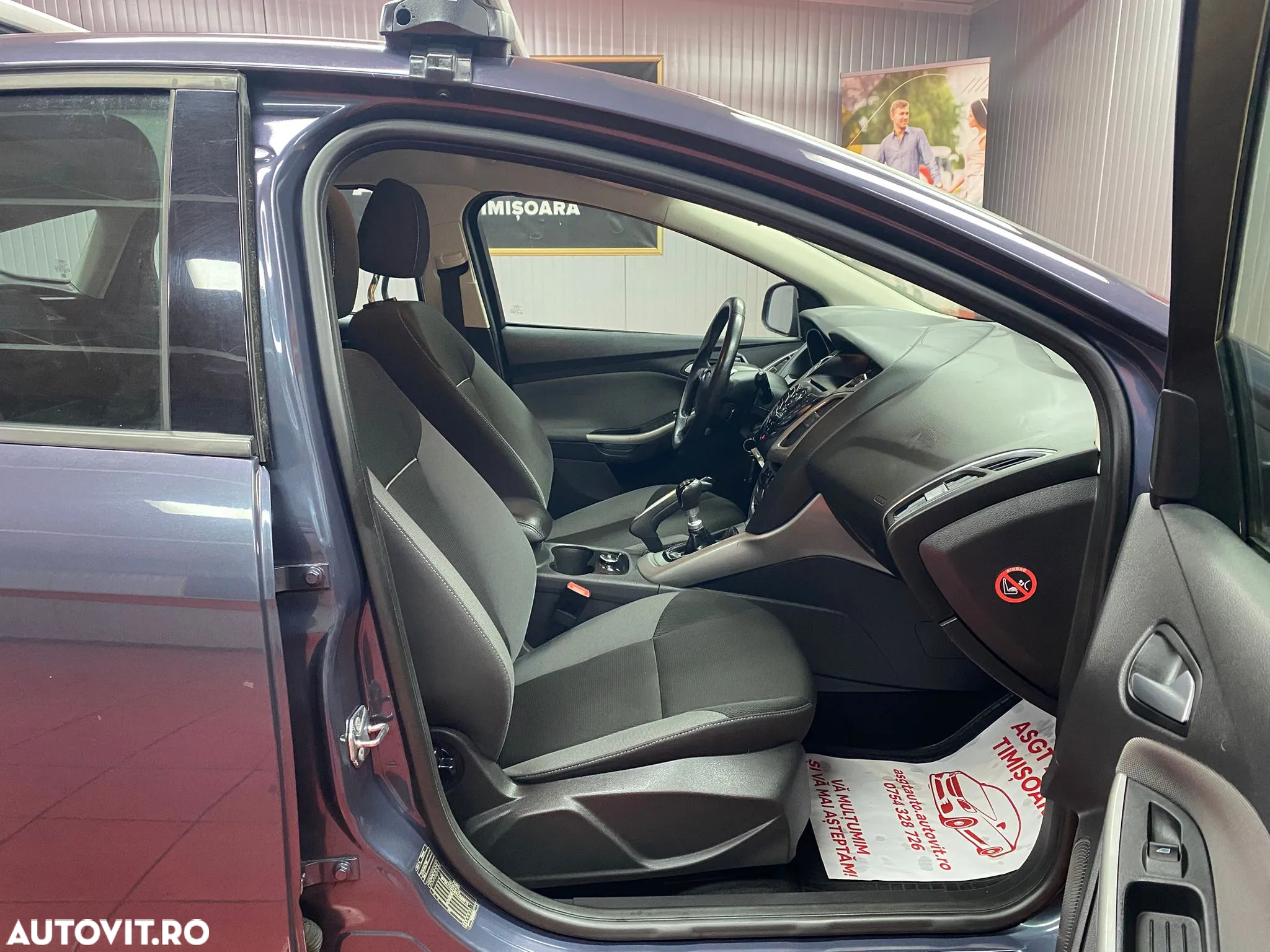 Ford Focus - 12
