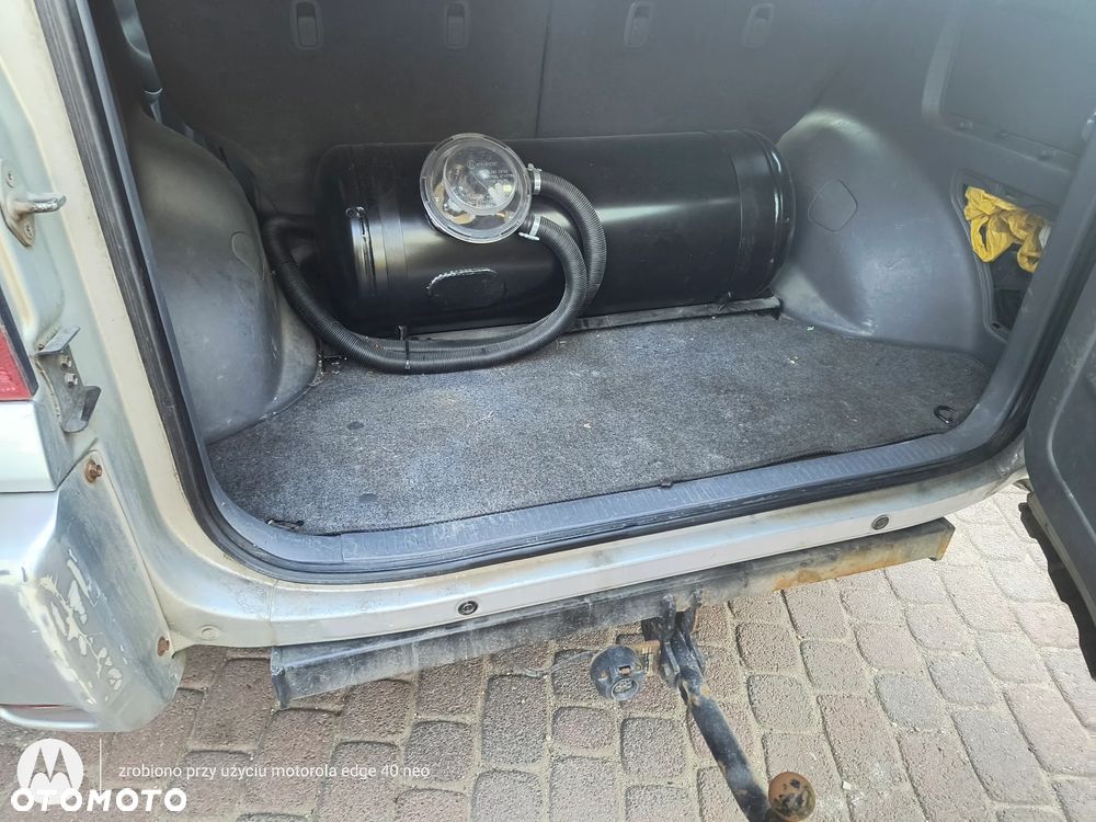 Toyota RAV4 2.0 VVT-i 4x4 - 6