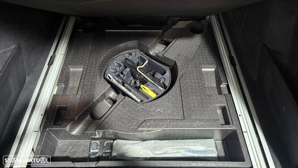 Peugeot 308 SW 1.5 BlueHDi Active J17 - 60