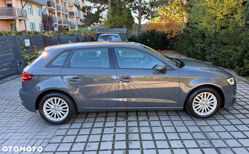 Audi A3 Sportback 1.6 TDI - 6
