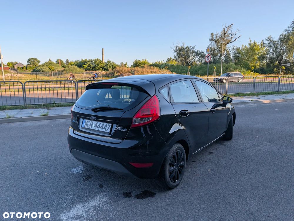 Ford Fiesta 1.6 TDCi Titanium - 13