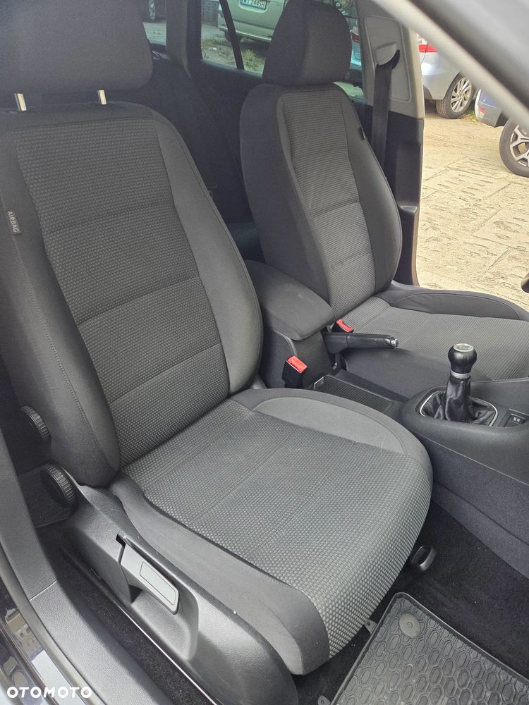 Volkswagen Golf - 8