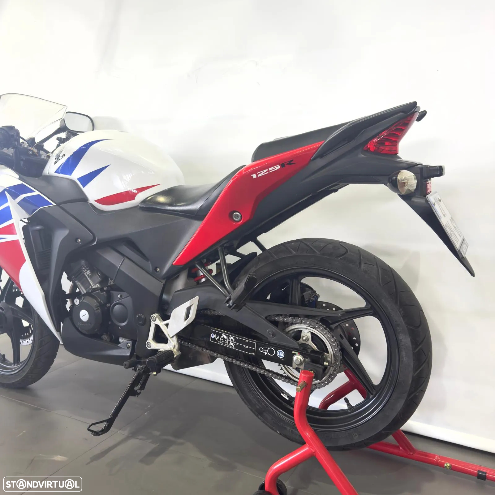 Honda CBR 125R - 5