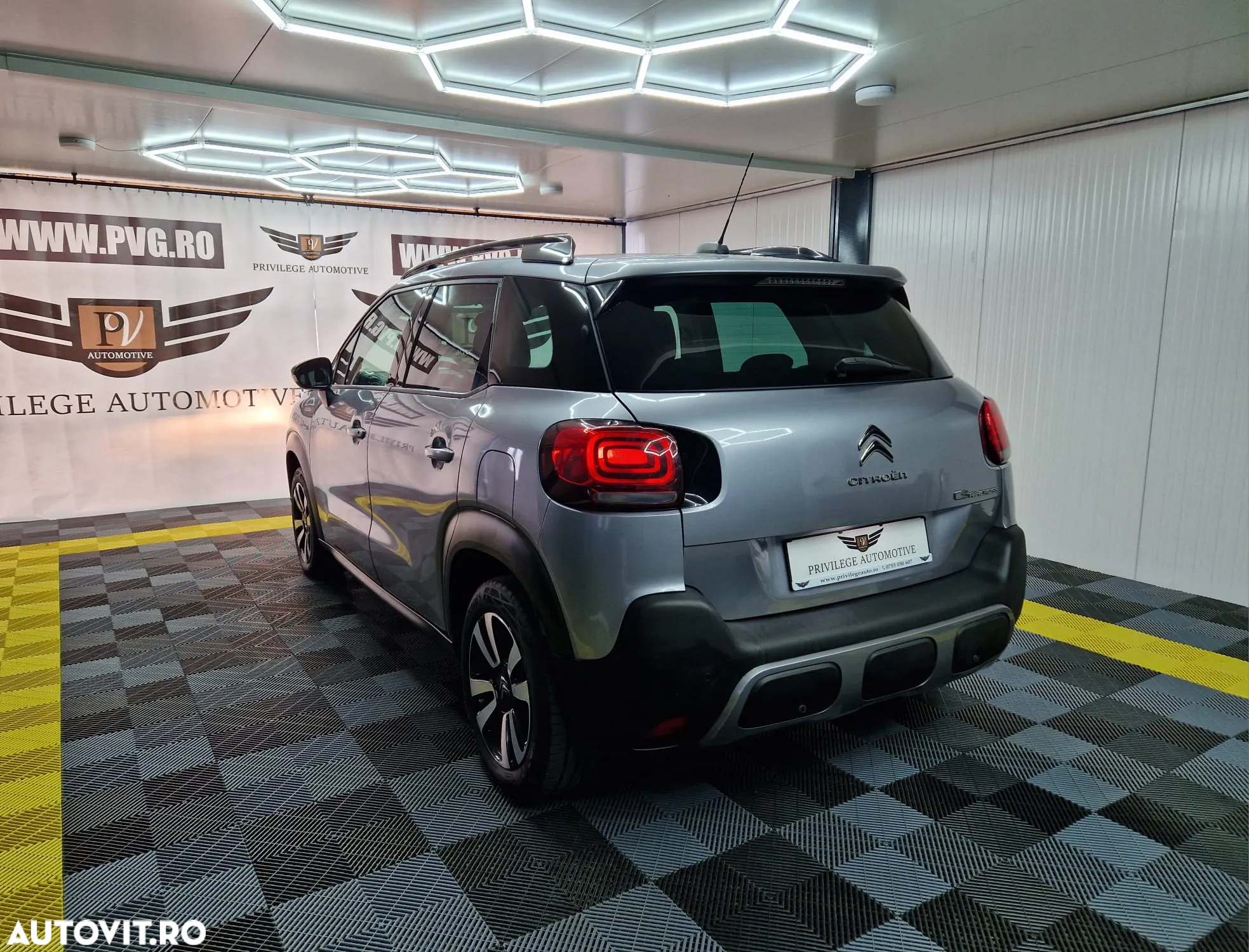 Citroën C3 AIRCROSS PureTech 130 Stop & Start EAT6 OPF SHINE PACK - 6