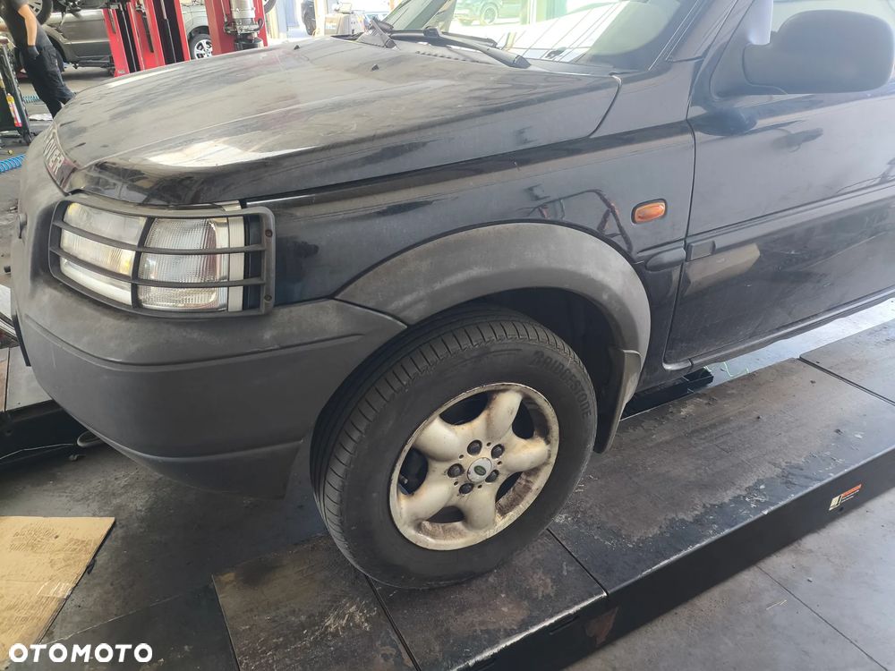 Land Rover Freelander 2.0 D - 24