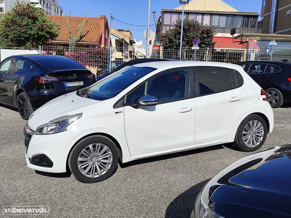 Peugeot 208 1.2 PureTech Style - 16