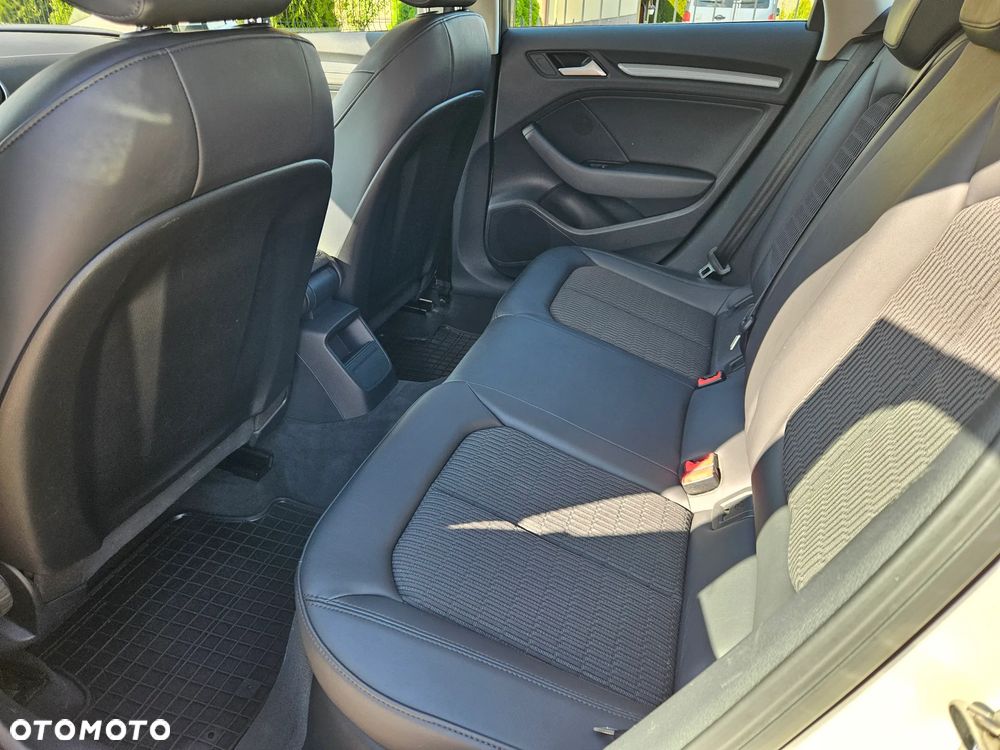 Audi A3 Sportback 2.0 TDI S tronic - 20