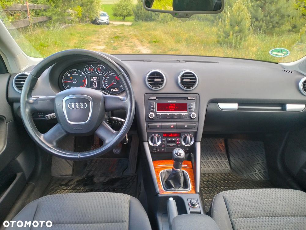 Audi A3 Sportback 2.0 TDI DPF Ambiente - 36
