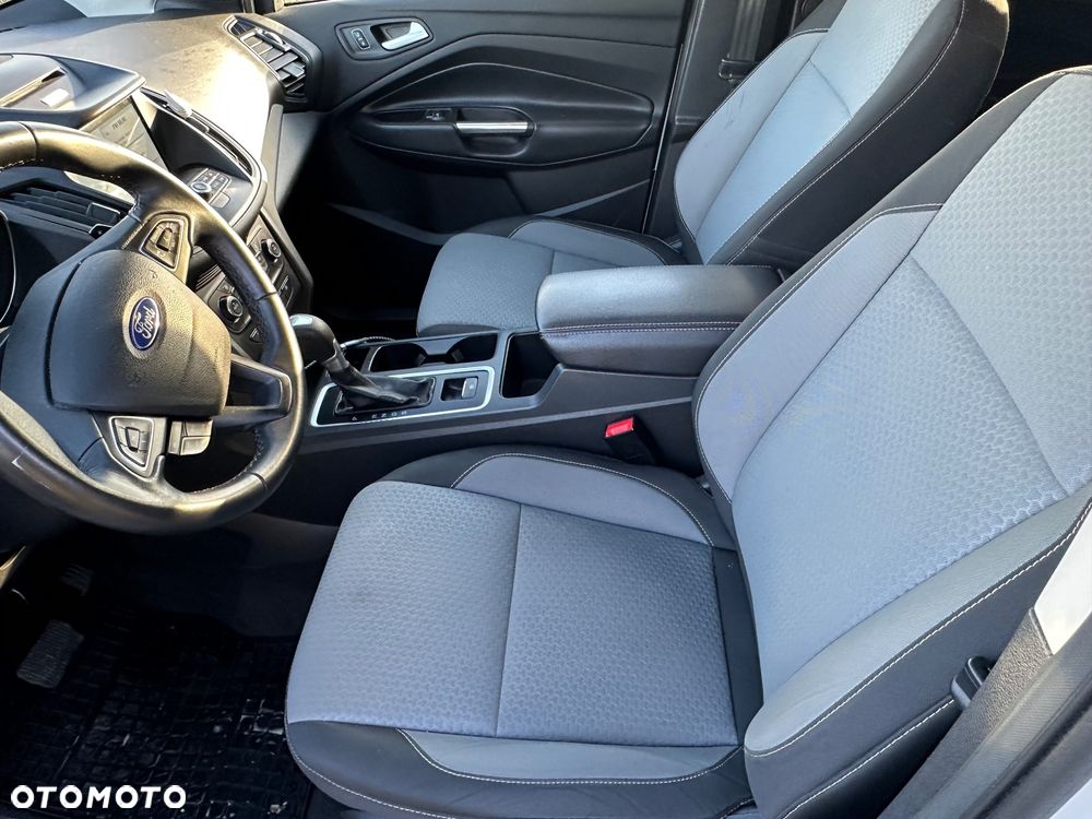 Ford Kuga 1.5 EcoBoost 4WD Titanium - 6