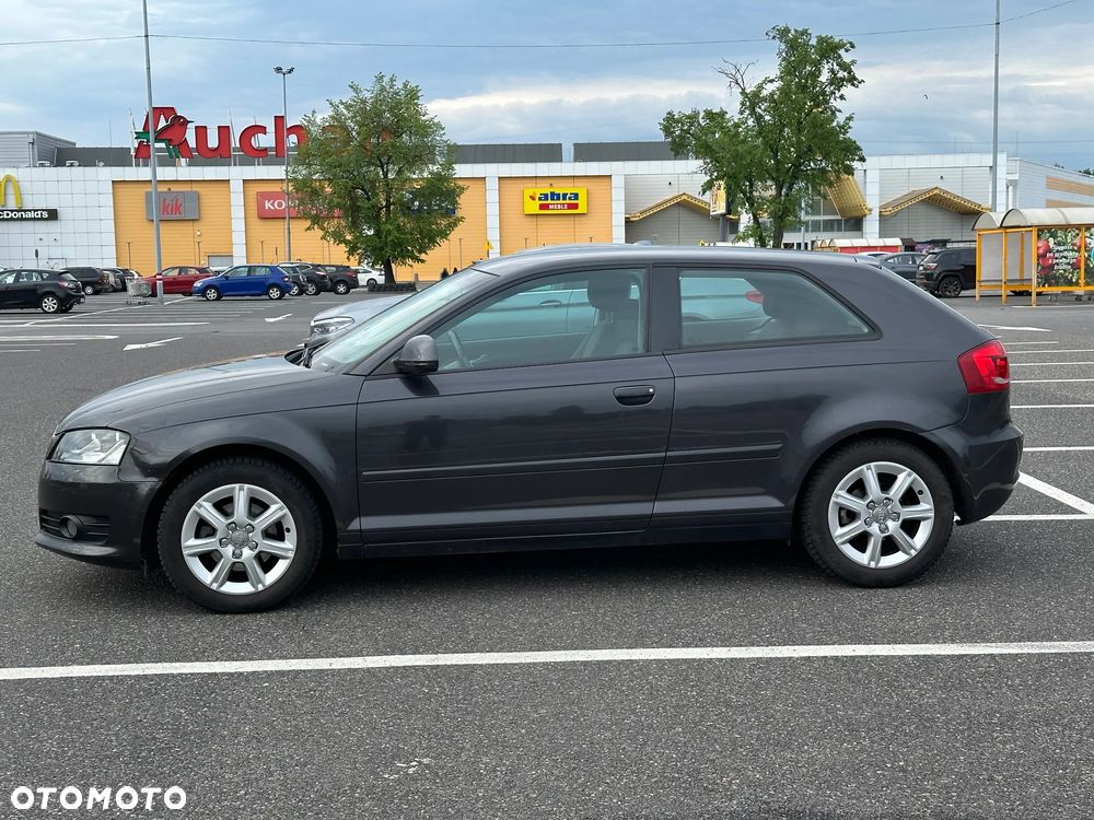 Audi A3 3-drzwiowe 1.6 S tronic Attraction - 4