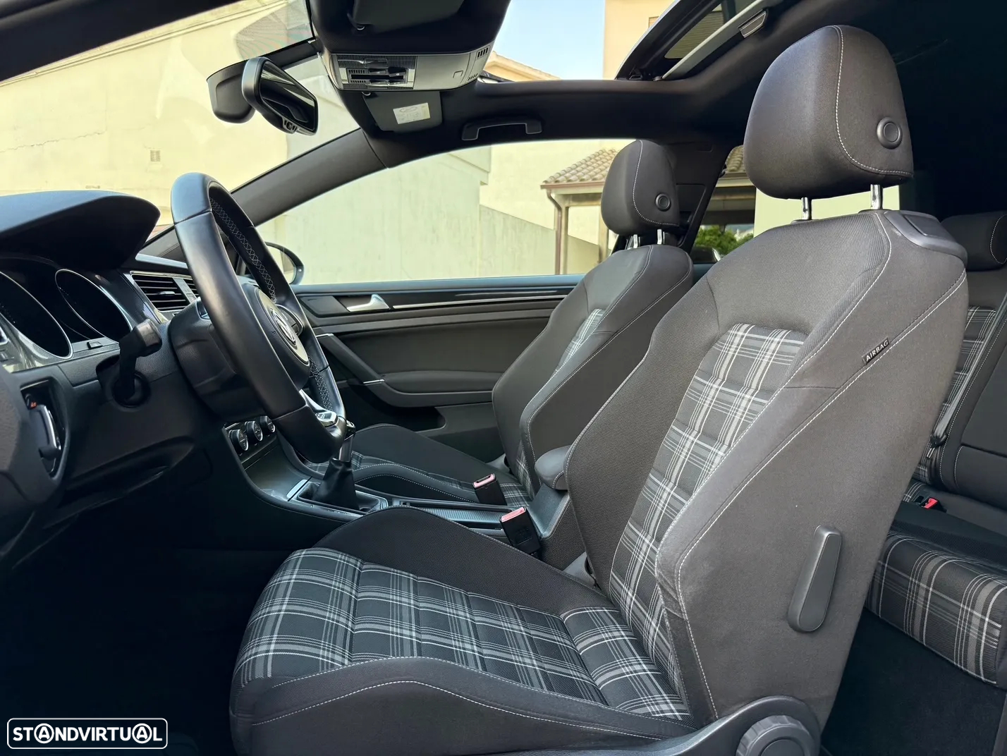 VW Golf 2.0 TDI GTD - 29