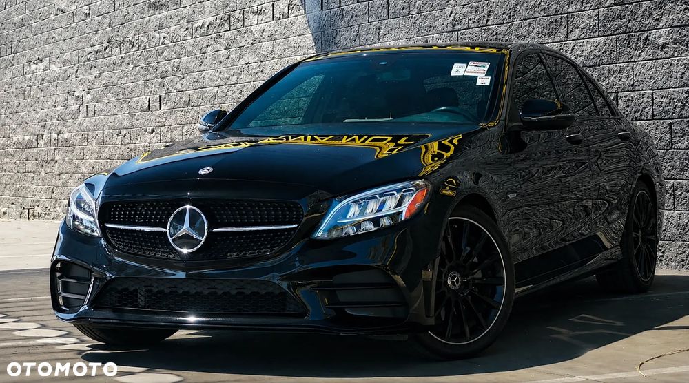 Mercedes-Benz Klasa C 300 9G-TRONIC AMG Line - 3