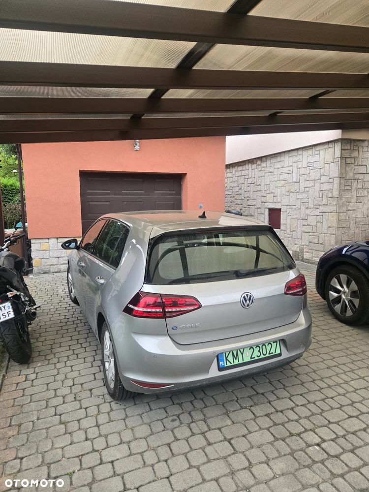 Volkswagen Golf - 13