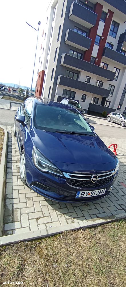Opel Astra 1.6 CDTI ECOTEC Excite - 1