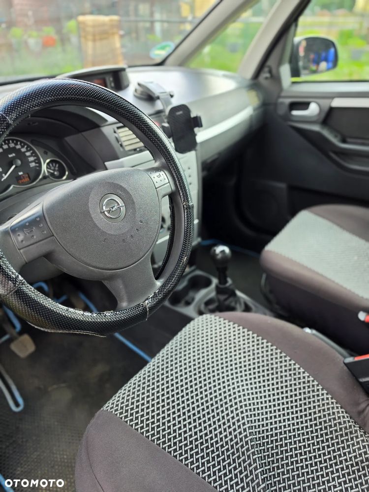 Opel Meriva - 12