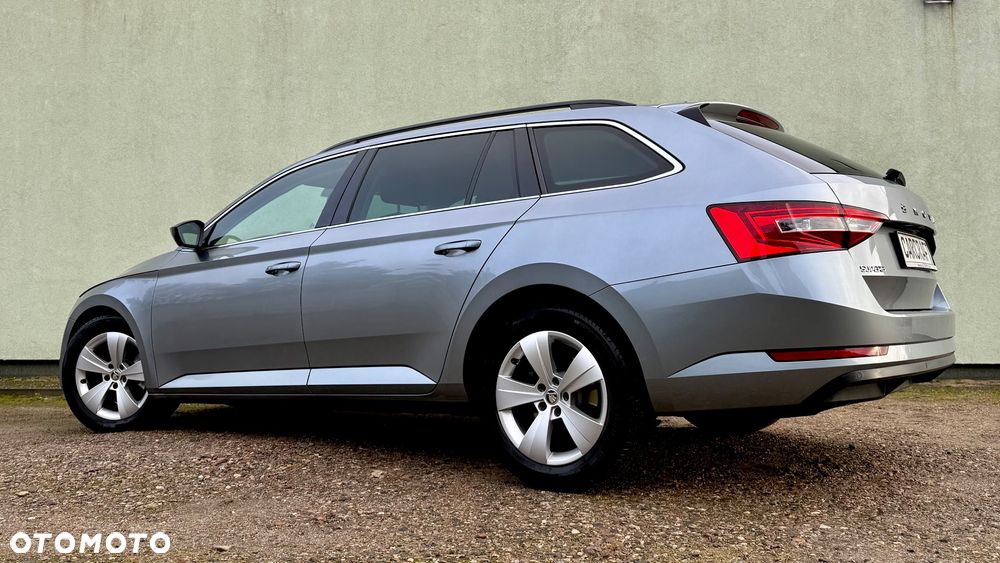 Skoda Superb 2.0 TDI DSG Premium Edition - 12