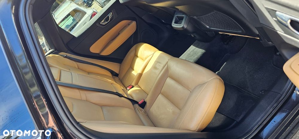 Volvo XC 60 D4 Momentum - 16