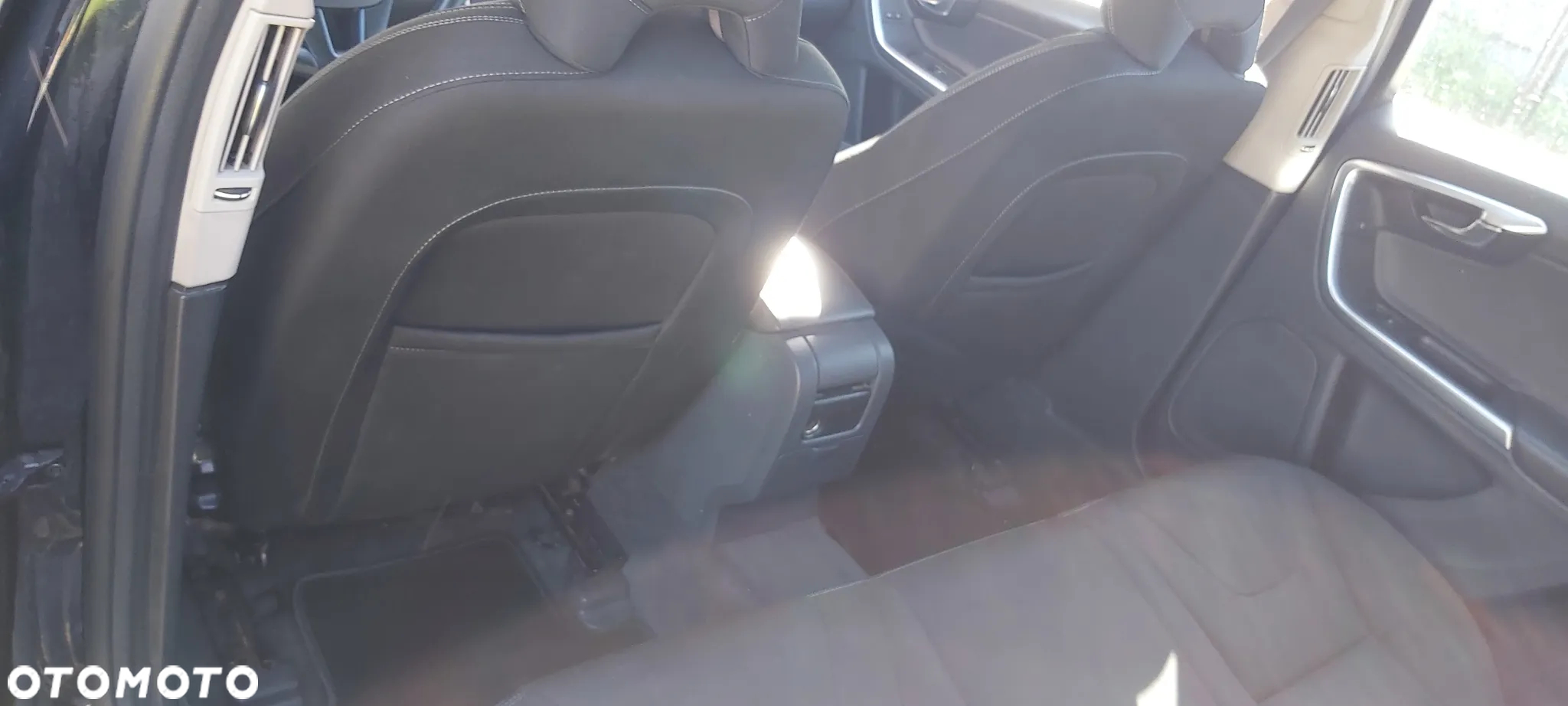 Volvo V60 D2 Momentum - 17
