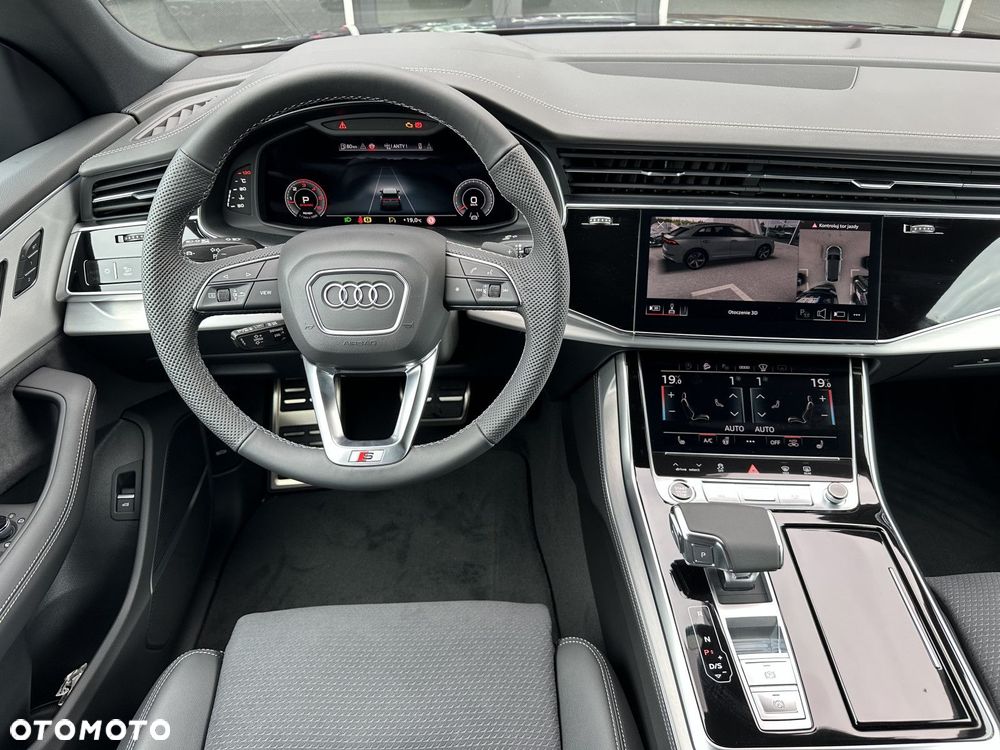 Audi Q8 - 16