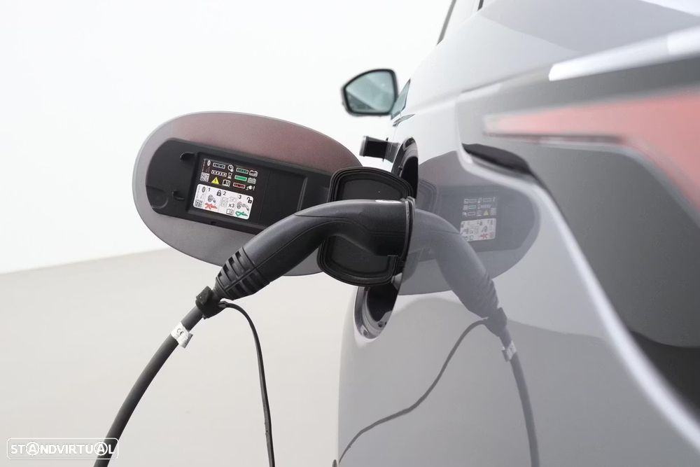 Land Rover Range Rover Velar P400e - 15