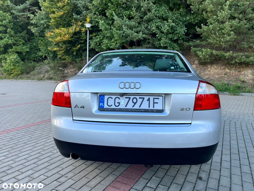 Audi A4 Limousine - 7