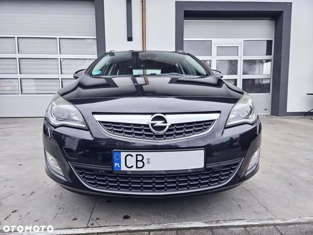 Opel Astra 2.0 CDTI DPF Automatik Cosmo - 2