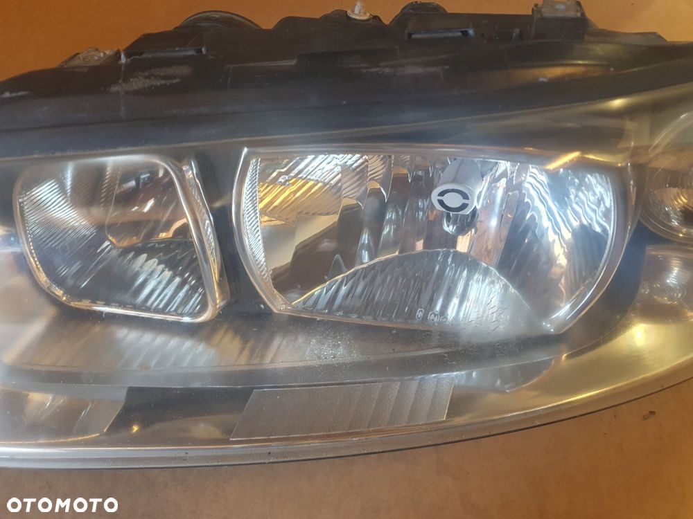 REFLEKTOR L/P VOLVO V70 II XC70 LIFT EUROPA - 5