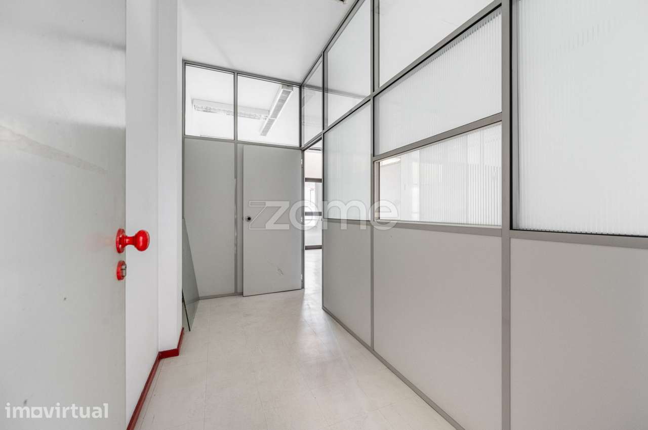 Escritório com 82 m² | Centro Comercial da Estação | Viana do Caste... - Grande imagem: 2/15