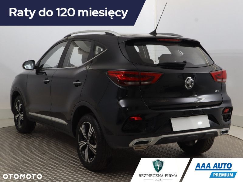 MG ZS - 6