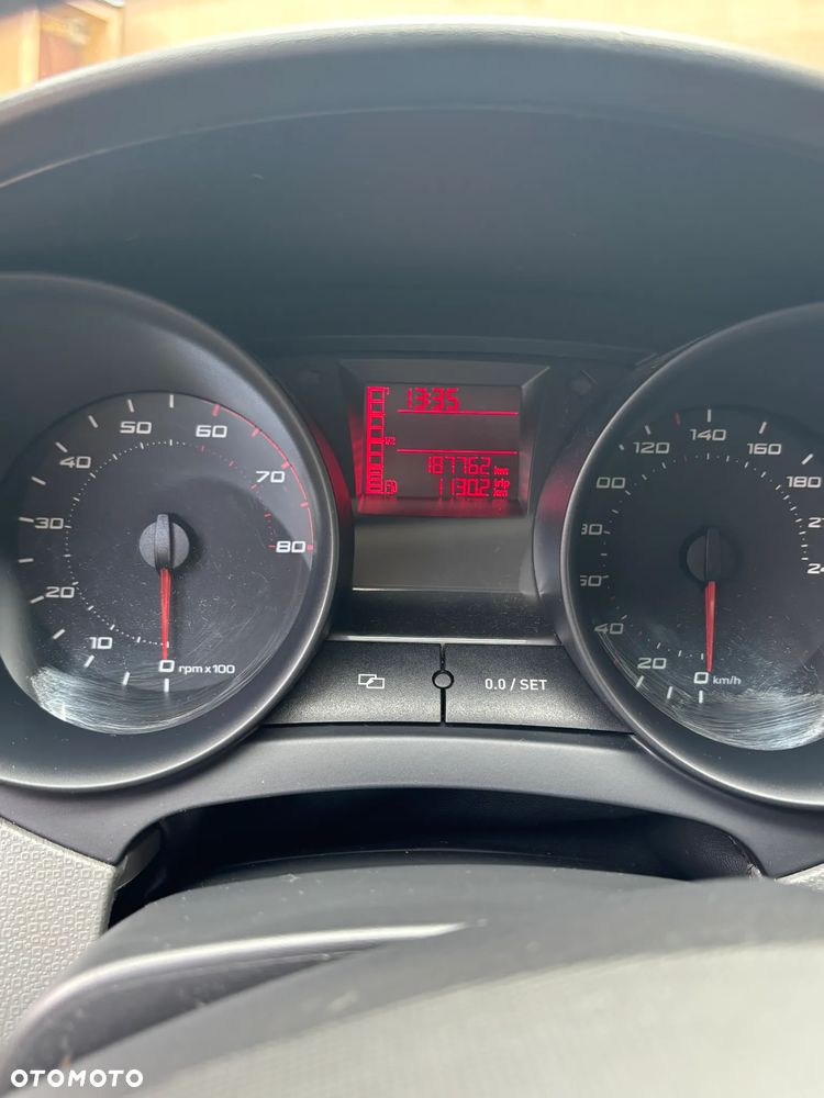 Seat Ibiza 1.4 16V Entry - 4