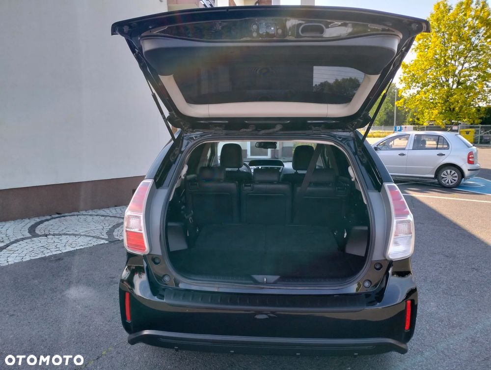 Toyota Prius+ Hybrid 135 Premium - 12