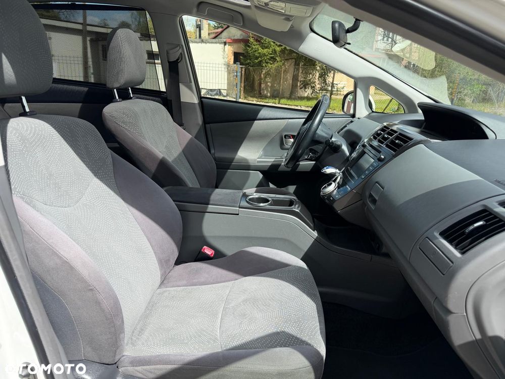 Toyota Prius+ (Hybrid) Executive - 19