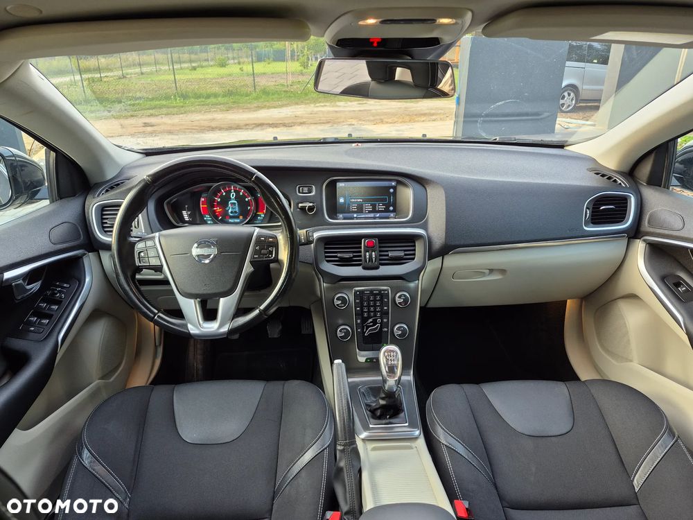 Volvo V40 T3 - 8