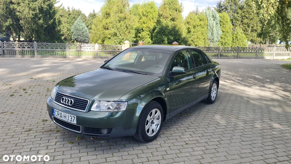Audi A4 - 1