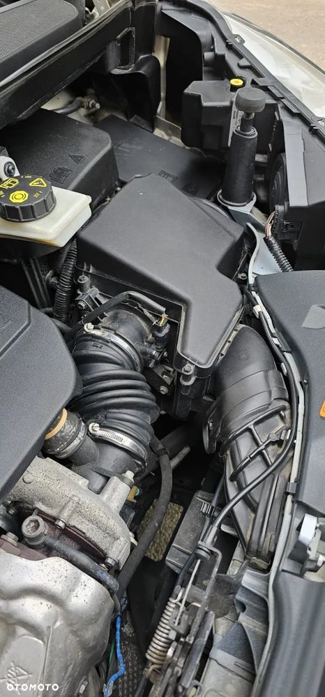 Ford Tourneo Connect - 22