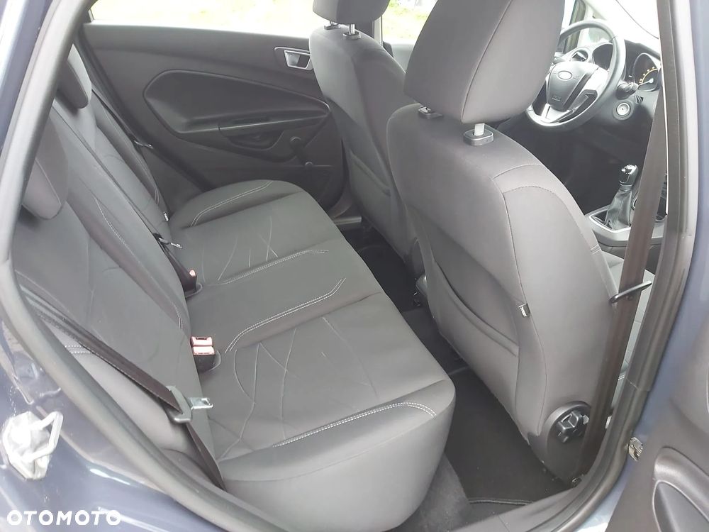 Ford Fiesta 1.5 TDCi Ambiente - 14