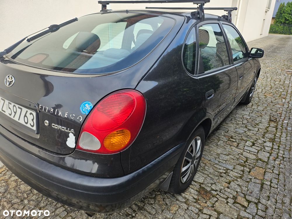 Toyota Corolla - 5
