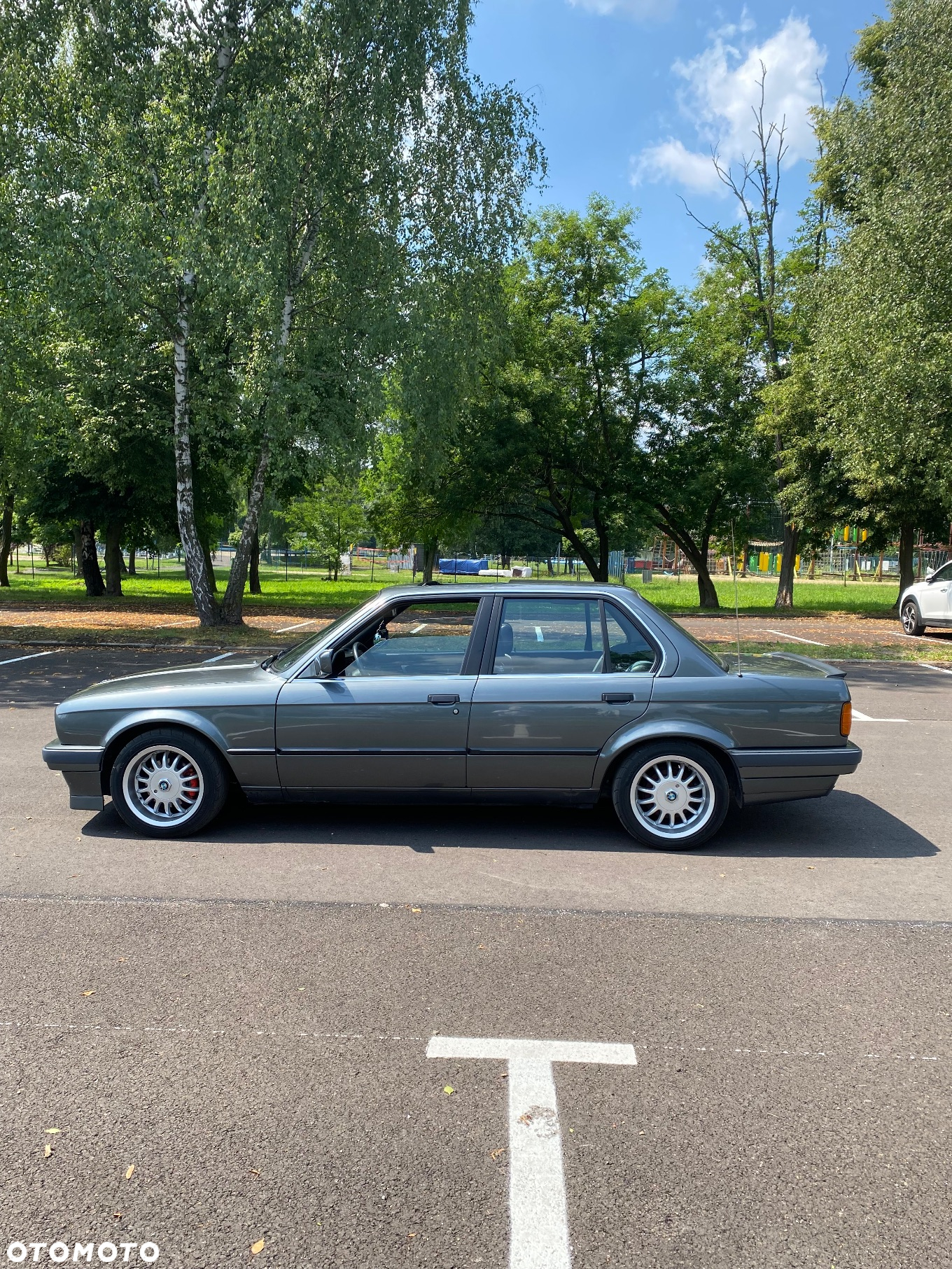 BMW Seria 3 316i Touring - 8