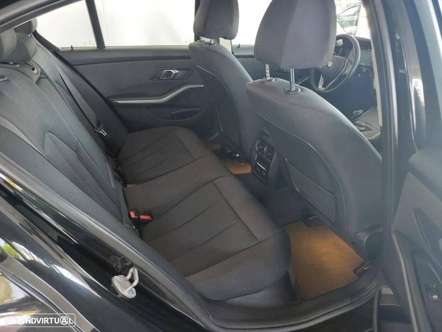 BMW 330 e Auto - 47