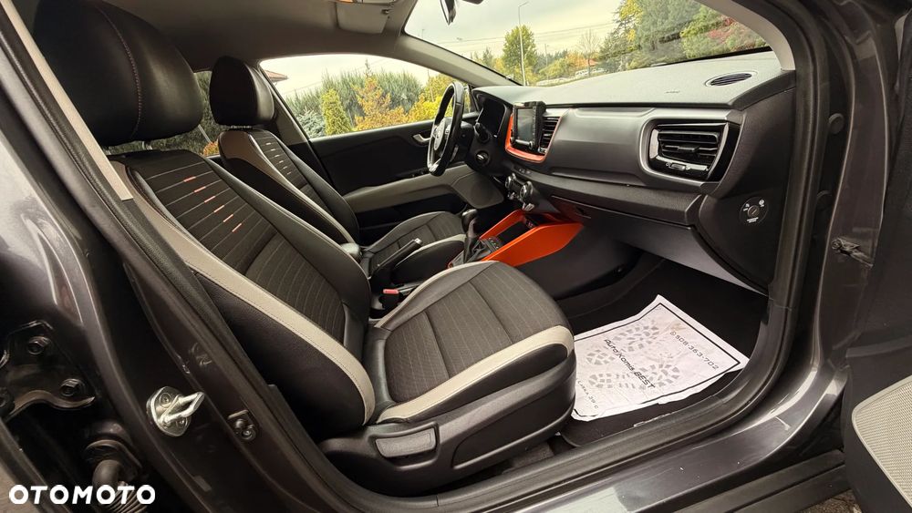 Kia Stonic - 24