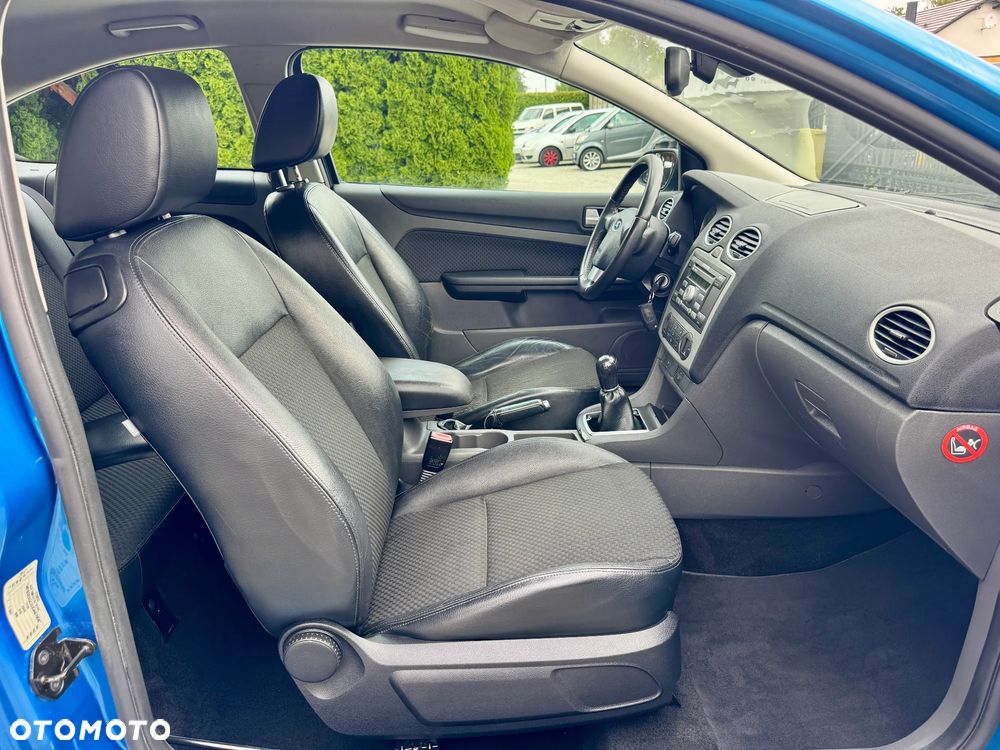 Ford Focus 1.6 Ti-VCT Titanium - 30