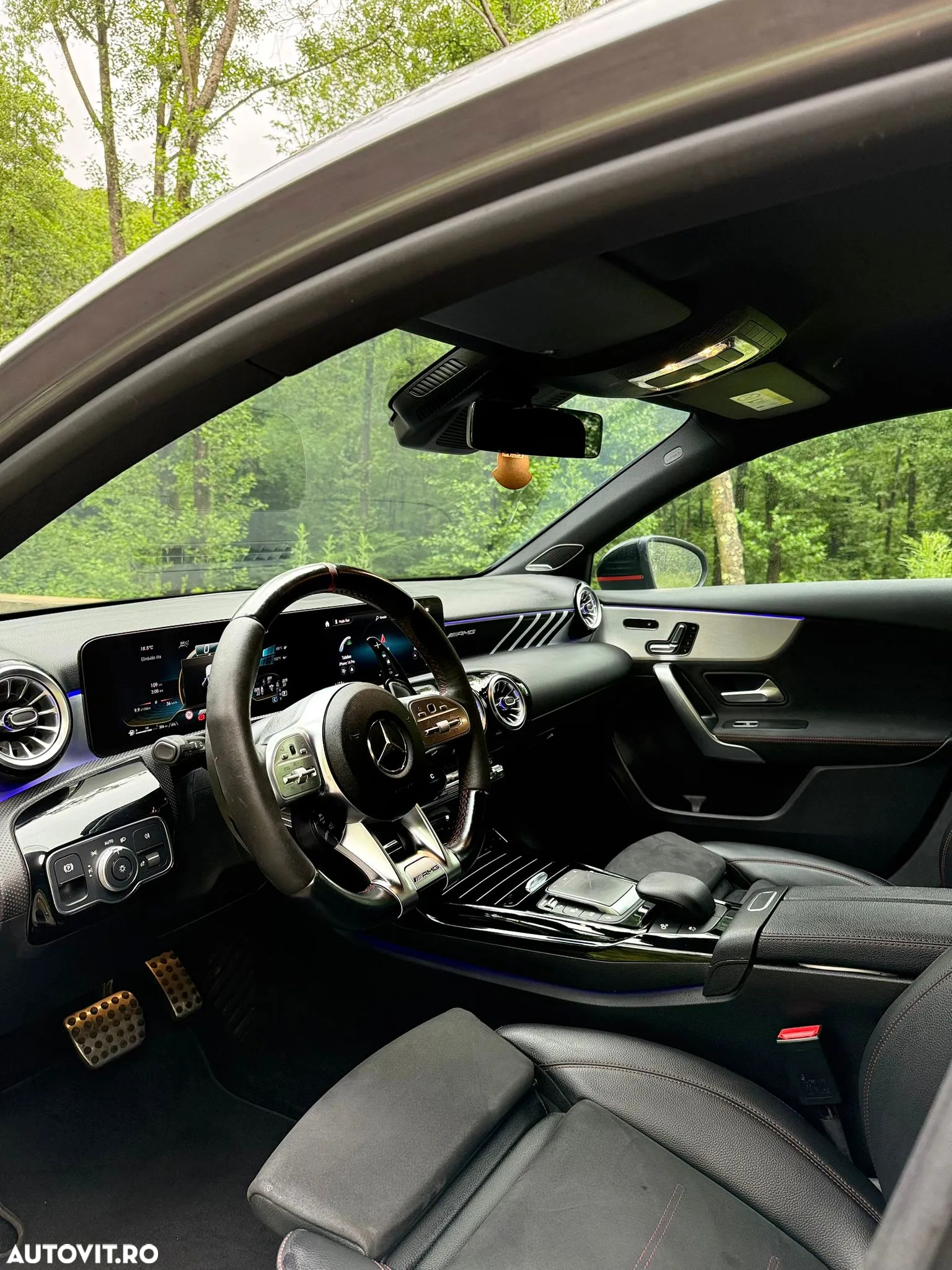 Mercedes-Benz A AMG 35 4Matic AMG Speedshift DCT 7G - 9
