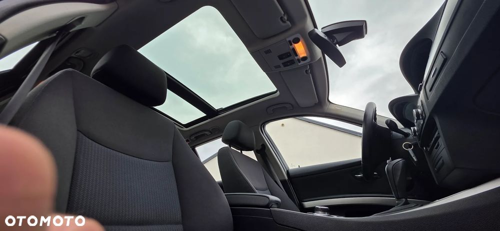 BMW Seria 3 318i Edition Exclusive - 26