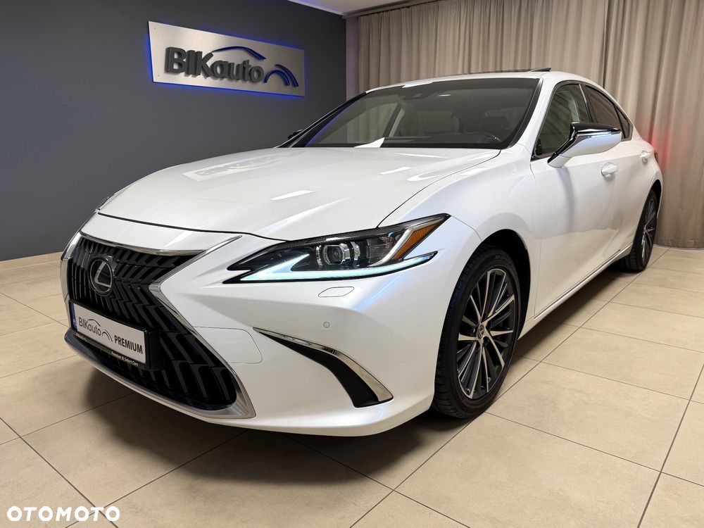 Lexus ES 300h Business Edition - 1