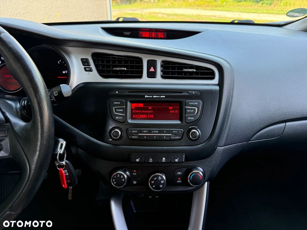 Kia Ceed 1.4 CVVT Dream Team Edition - 3