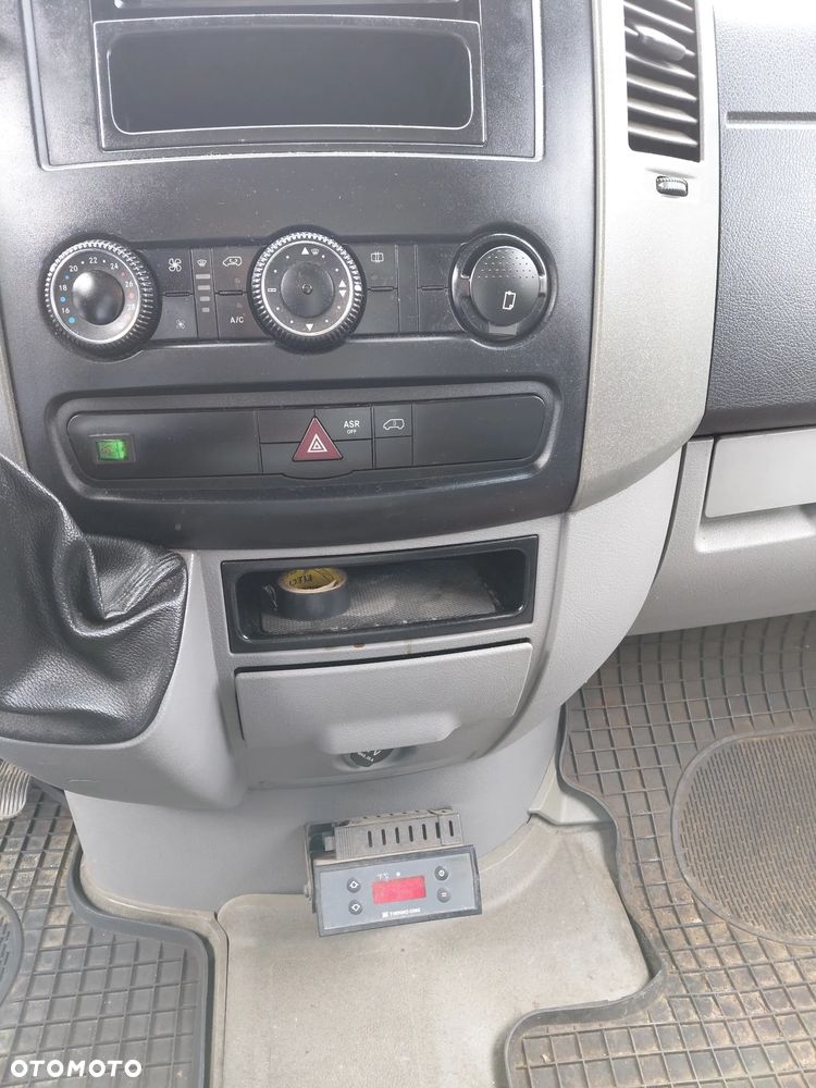 Mercedes-Benz SPRINTER - 8