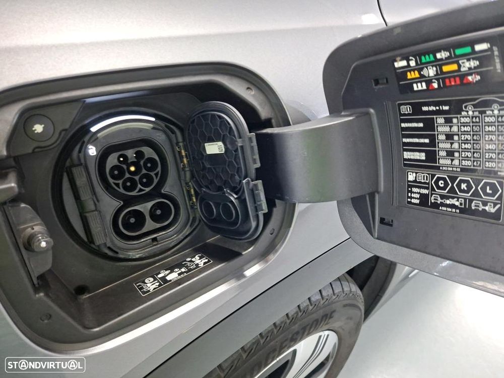 Mercedes-Benz EQB 250 Progressive - 11